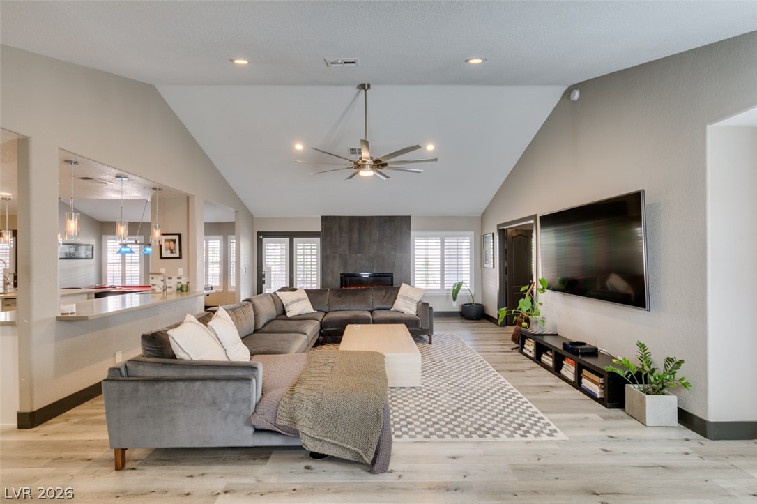 1909 Blackpool Circle Las Vegas NV 89128