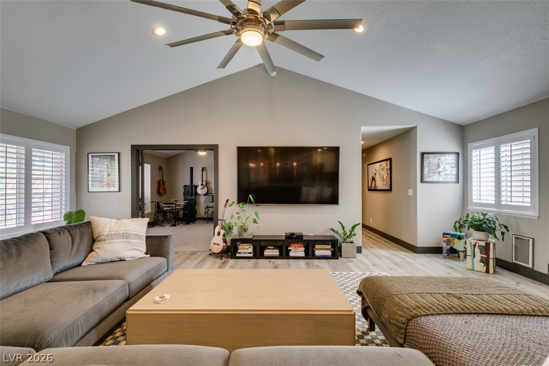 1909 Blackpool Circle Las Vegas NV 89128