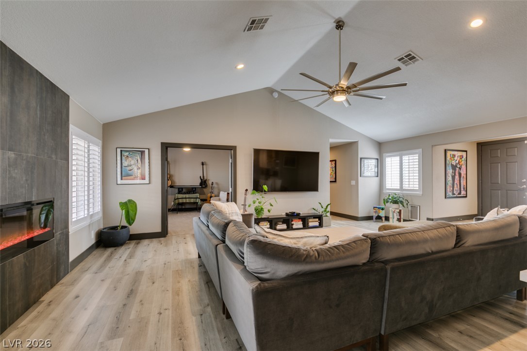 1909 Blackpool Circle Las Vegas NV 89128