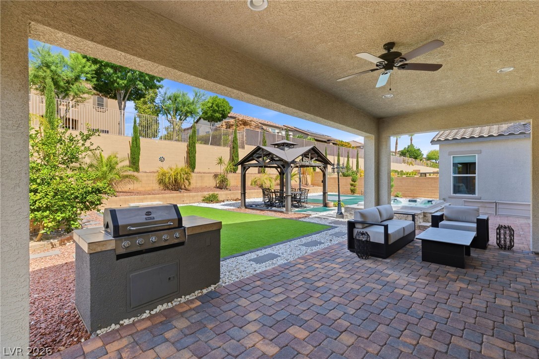 7461 Tucker William Street Las Vegas NV 89149