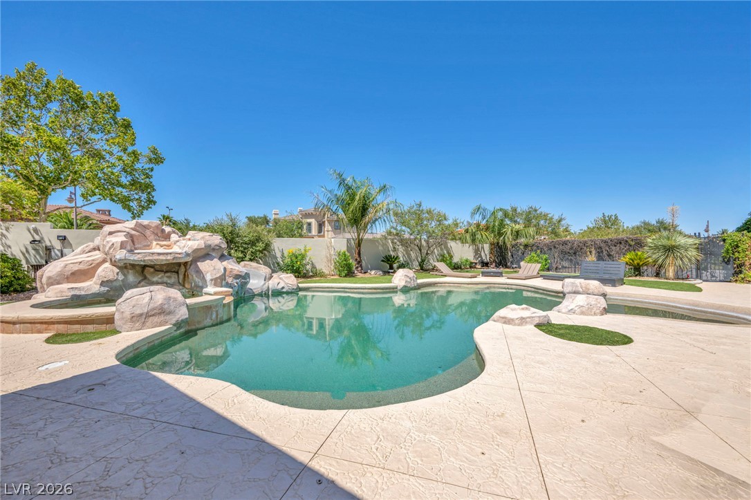 2313 Cedardale Place Las Vegas NV 89134