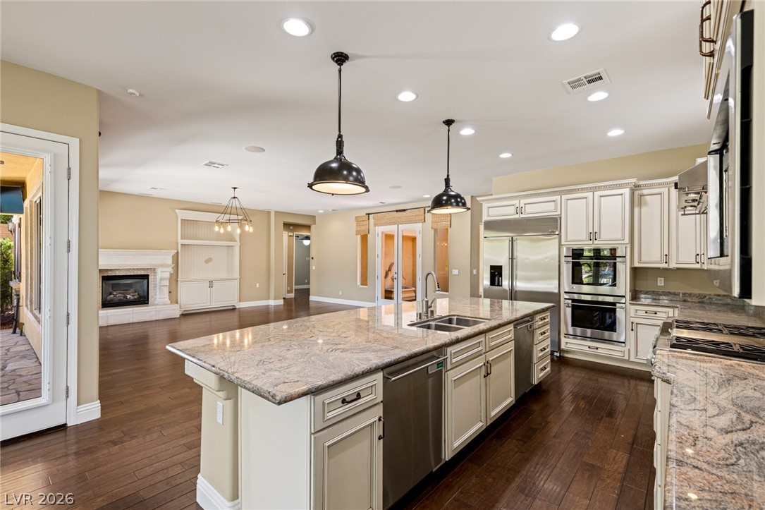 1424 Foothills Village Drive Henderson NV 89012