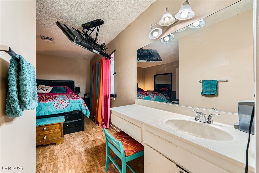4322 East Viking Road Las Vegas NV 89121