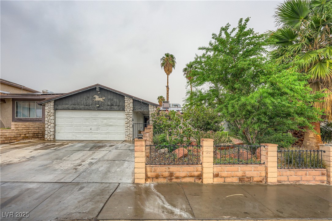 4322 East Viking Road Las Vegas NV 89121