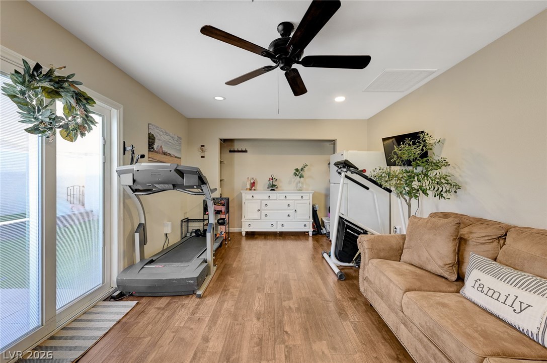 6317 Molino Street Las Vegas NV 89108