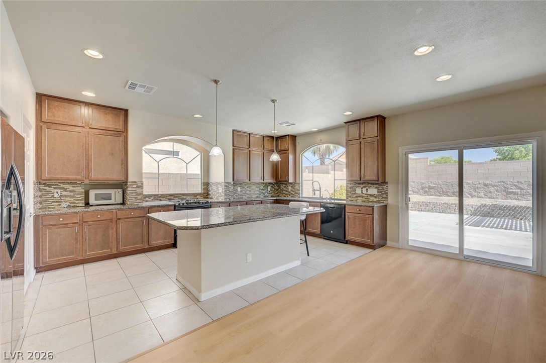 5562 Yarra Valley Avenue Las Vegas NV 89139