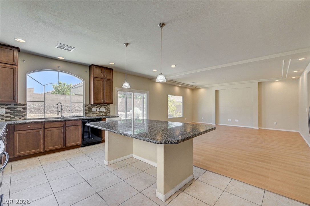 5562 Yarra Valley Avenue Las Vegas NV 89139