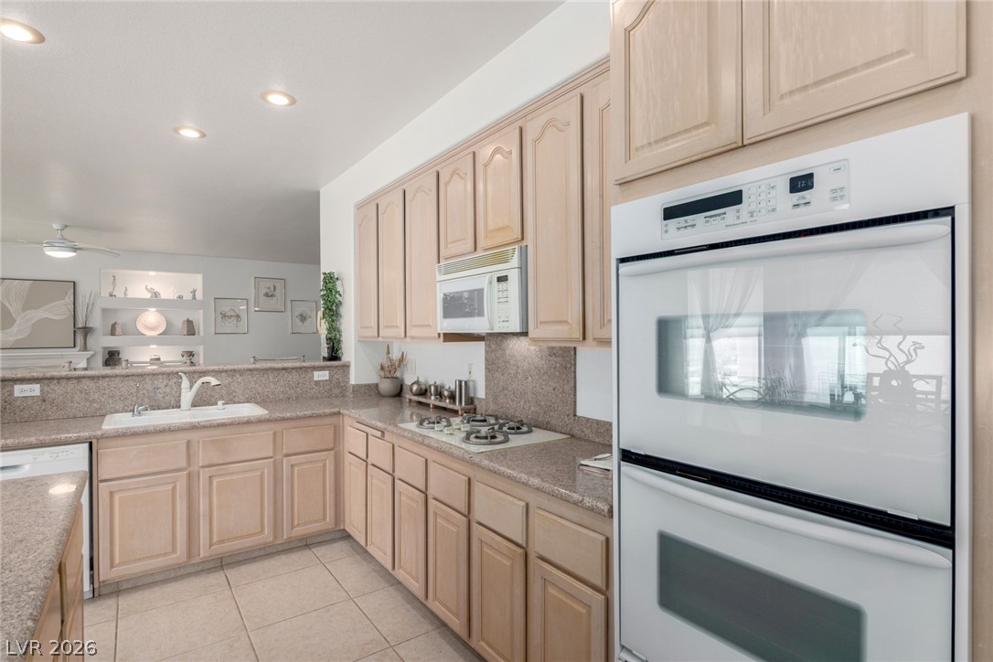 1708 Desert Fort Street Las Vegas NV 89128