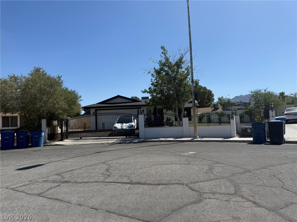 321 Agora Way Las Vegas NV 89110