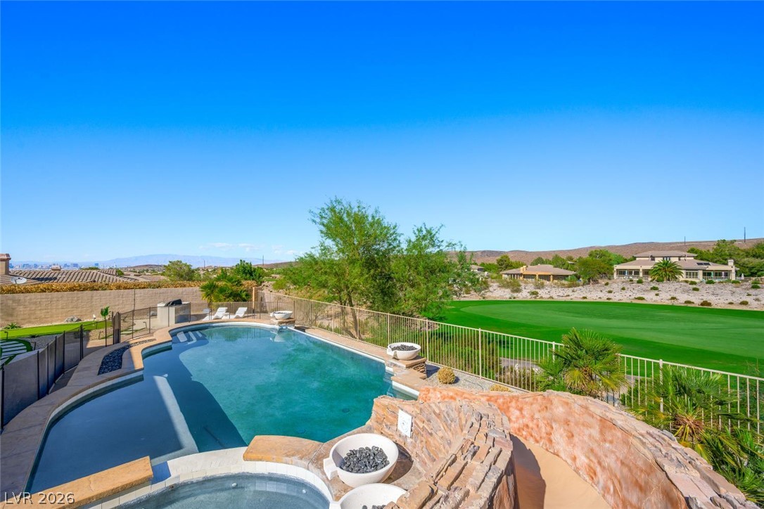 18 Wade Hampton Trail Henderson NV 89052