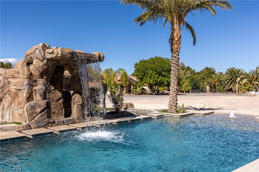7635 Balsam Street Las Vegas NV 89131