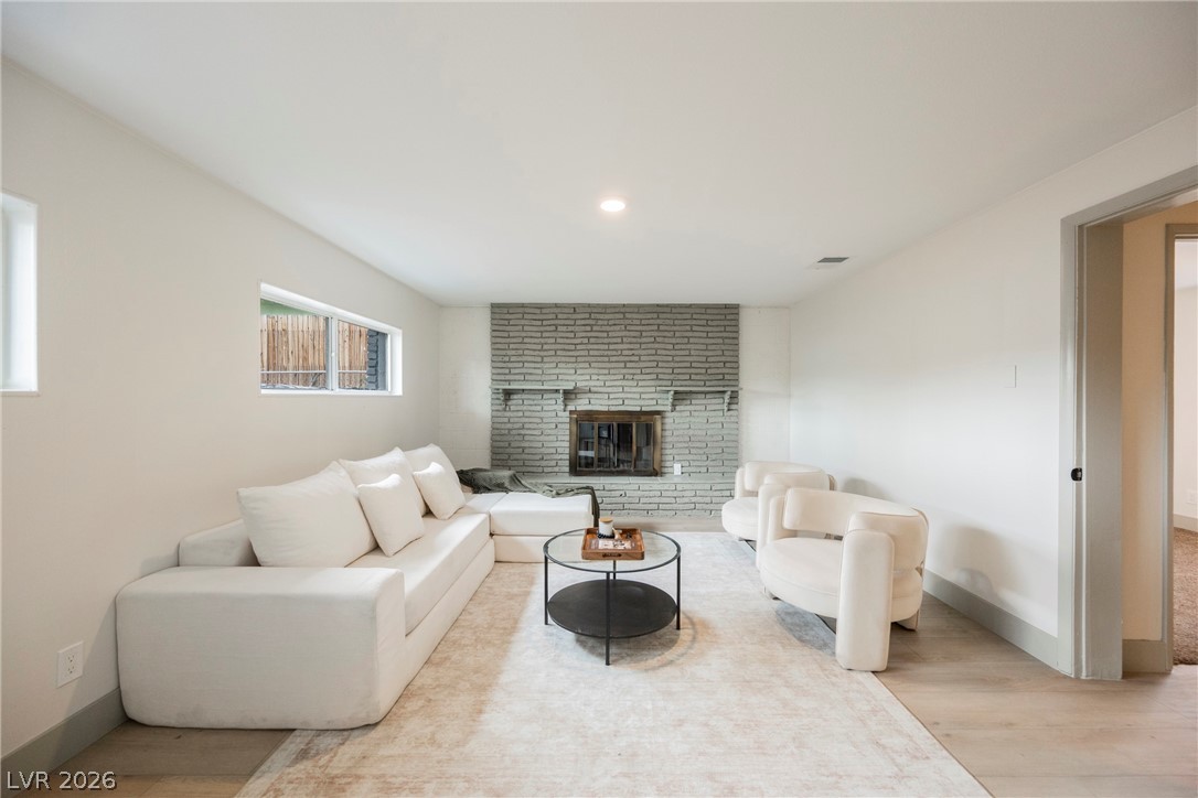 308 Duke Circle Las Vegas NV 89107
