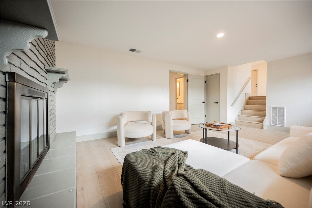 308 Duke Circle Las Vegas NV 89107
