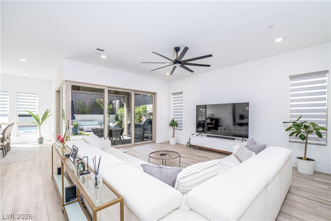 207 Cactus Sunrise Street Las Vegas NV 89138