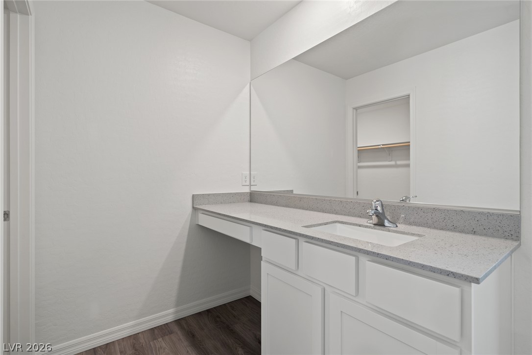 6758 Magnolia River Avenue Las Vegas NV 89156