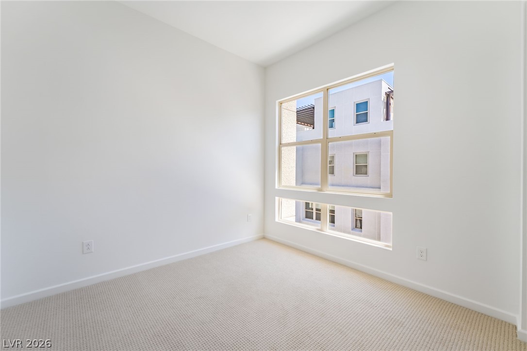 647 Agate Bridge Street Las Vegas NV 89138