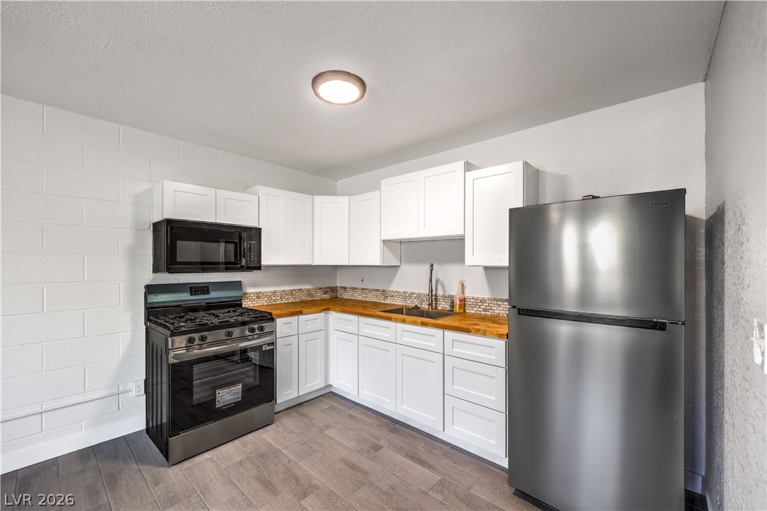 714 East Nelson Avenue F North Las Vegas NV 89030