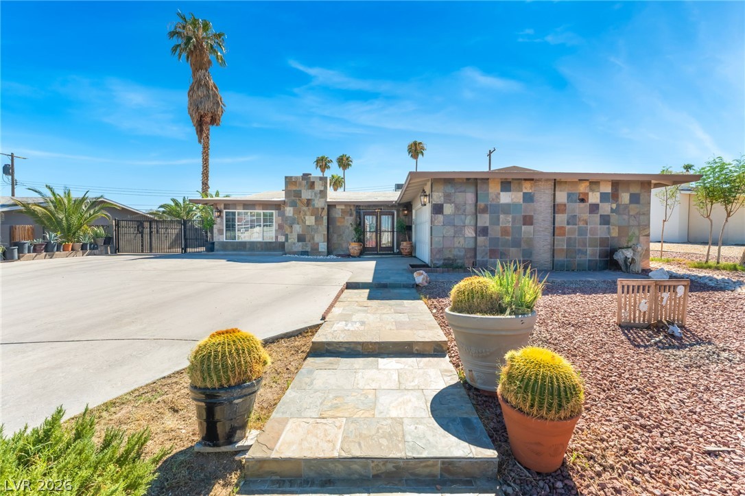 1679 Golden Arrow Drive Las Vegas NV 89169