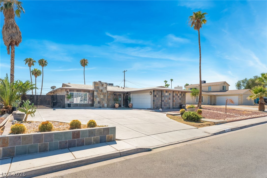 1679 Golden Arrow Drive Las Vegas NV 89169