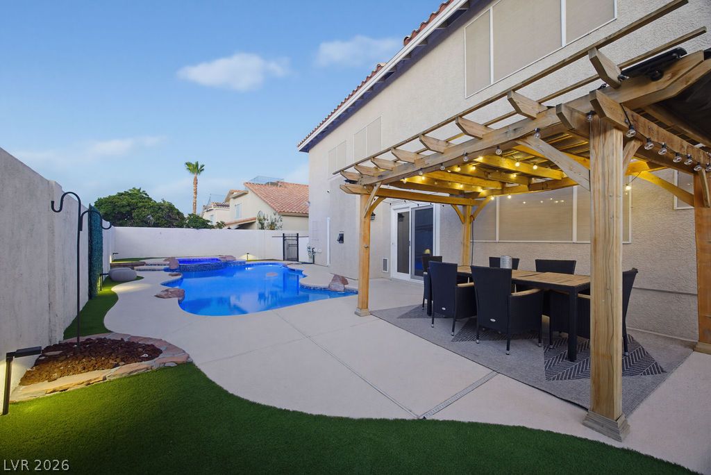 7424 Alcove Glen Court Las Vegas NV 89129