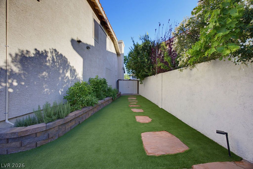 7424 Alcove Glen Court Las Vegas NV 89129