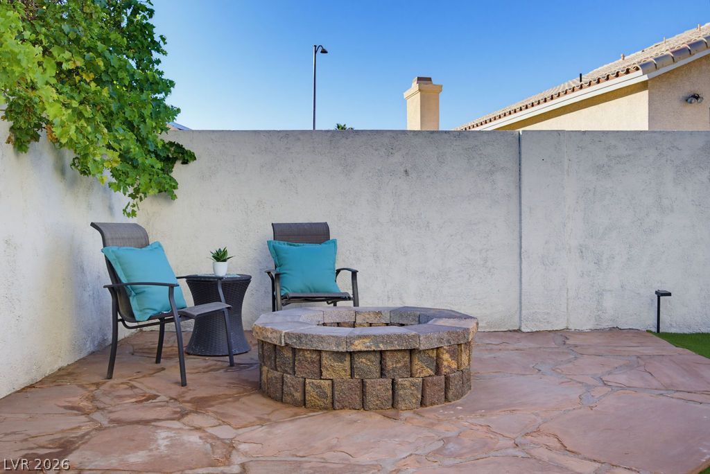7424 Alcove Glen Court Las Vegas NV 89129