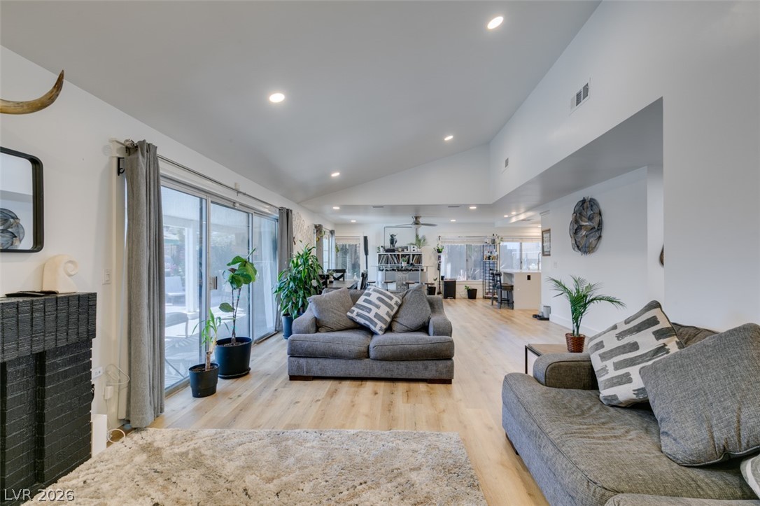 5036 Rollingwood Drive Las Vegas NV 89120
