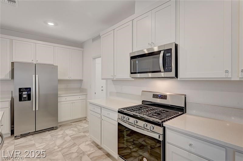 10198 Eden Mountain Street Las Vegas NV 89141