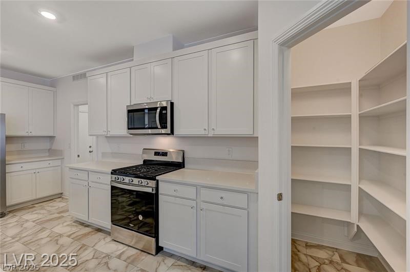 10198 Eden Mountain Street Las Vegas NV 89141