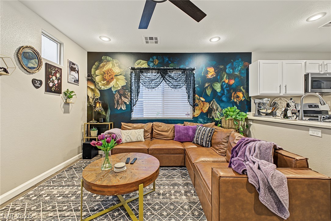 6221 Chert Avenue Las Vegas NV 89139