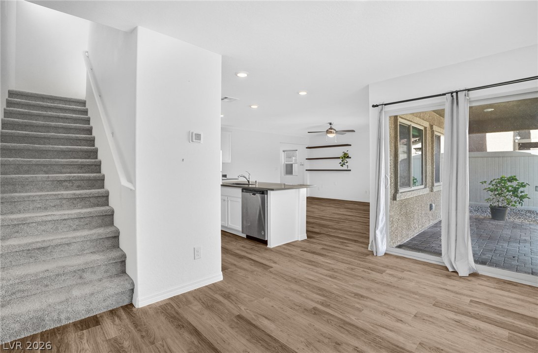1586 Gold Sunset Avenue North Las Vegas NV 89032