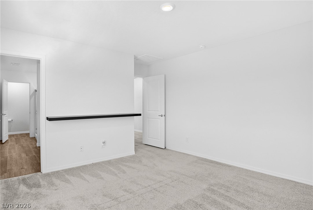 1586 Gold Sunset Avenue North Las Vegas NV 89032