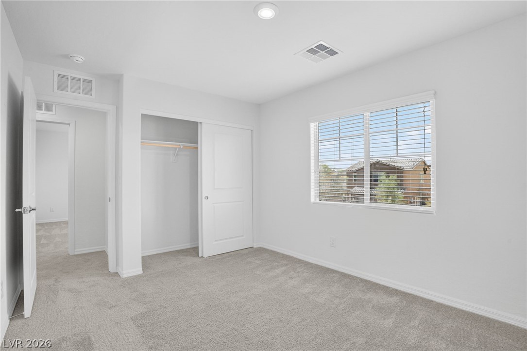 1586 Gold Sunset Avenue North Las Vegas NV 89032