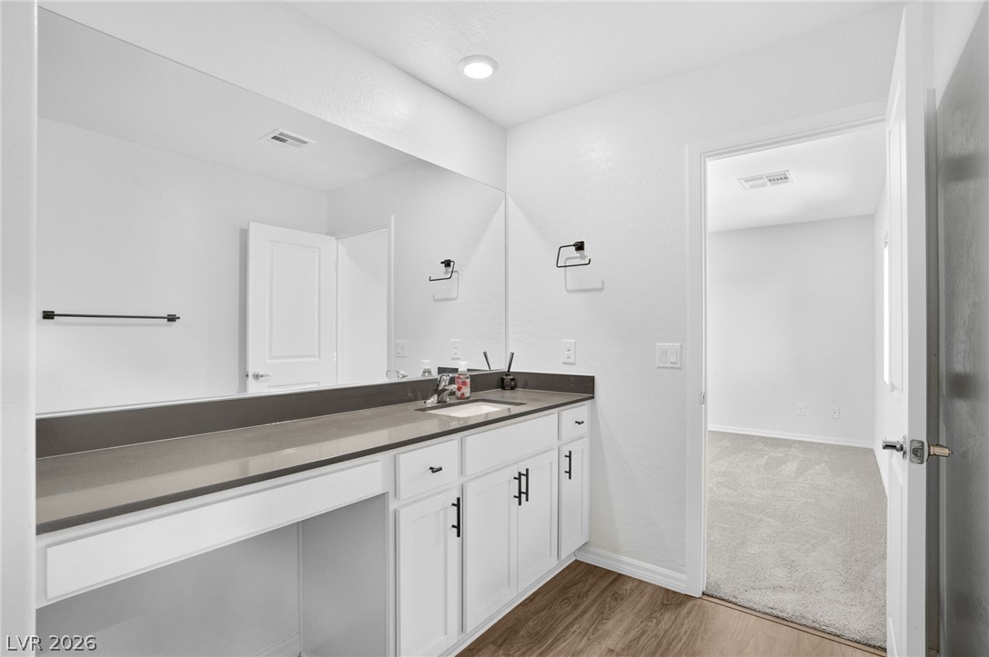 1586 Gold Sunset Avenue North Las Vegas NV 89032
