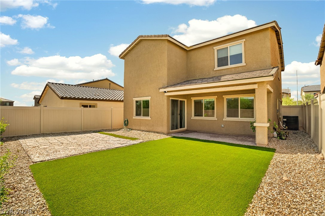 1586 Gold Sunset Avenue North Las Vegas NV 89032