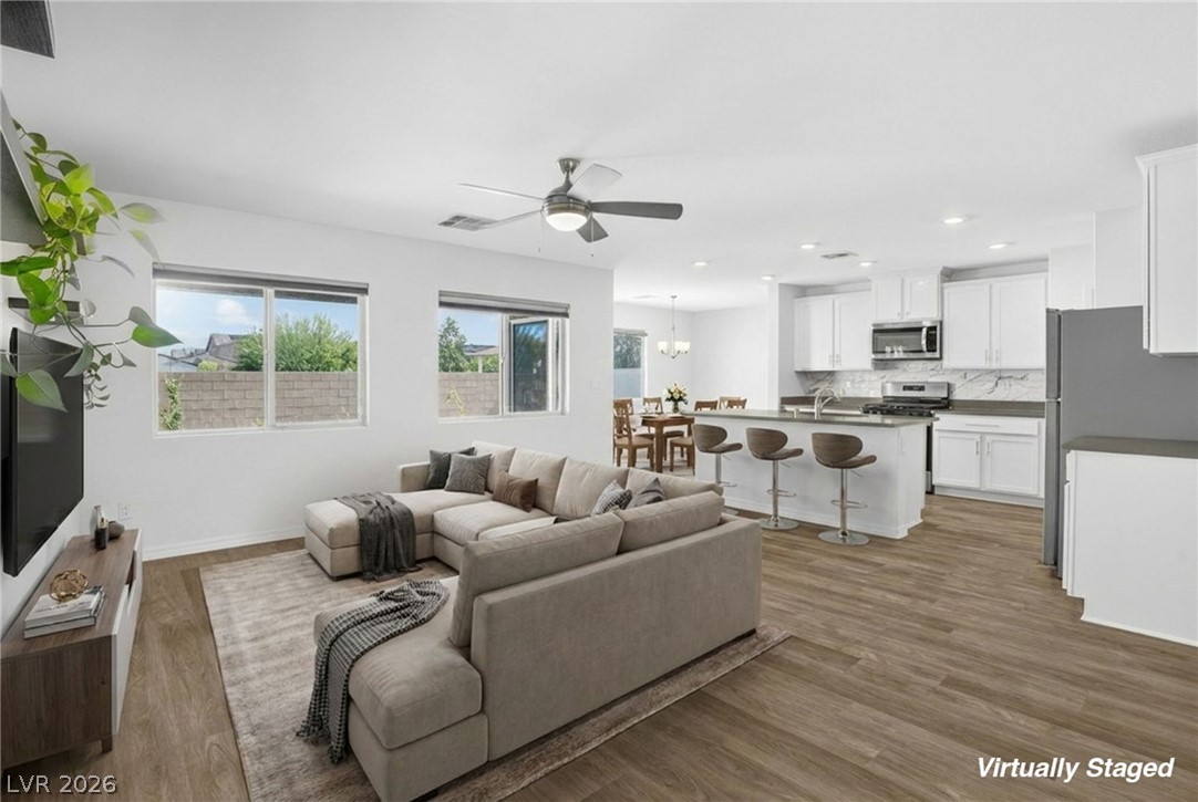 1586 Gold Sunset Avenue North Las Vegas NV 89032