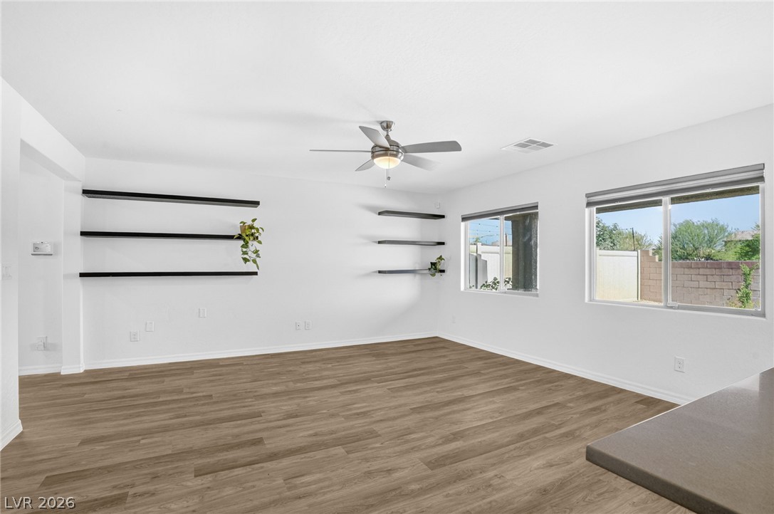 1586 Gold Sunset Avenue North Las Vegas NV 89032