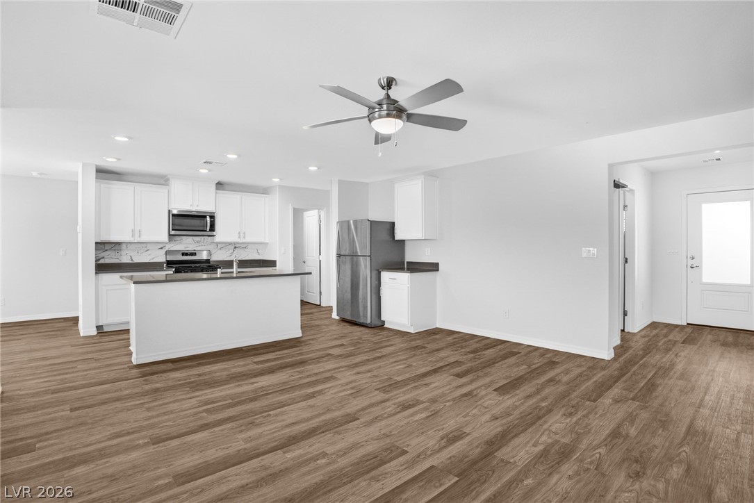 1586 Gold Sunset Avenue North Las Vegas NV 89032