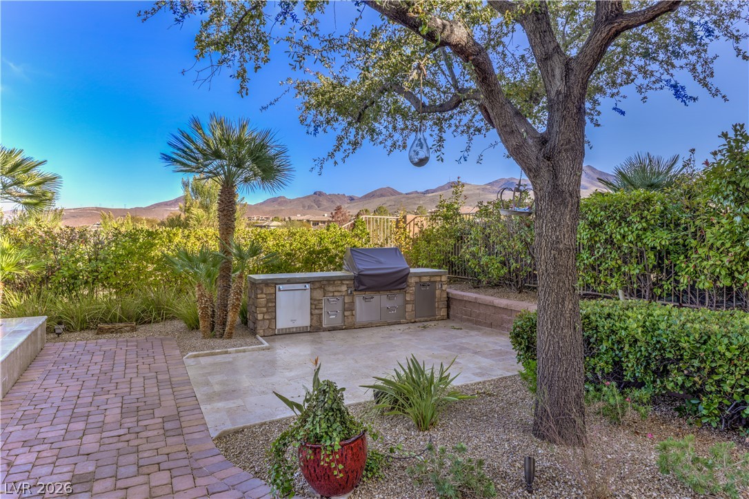 16 Anthem Pointe Court Henderson NV 89052