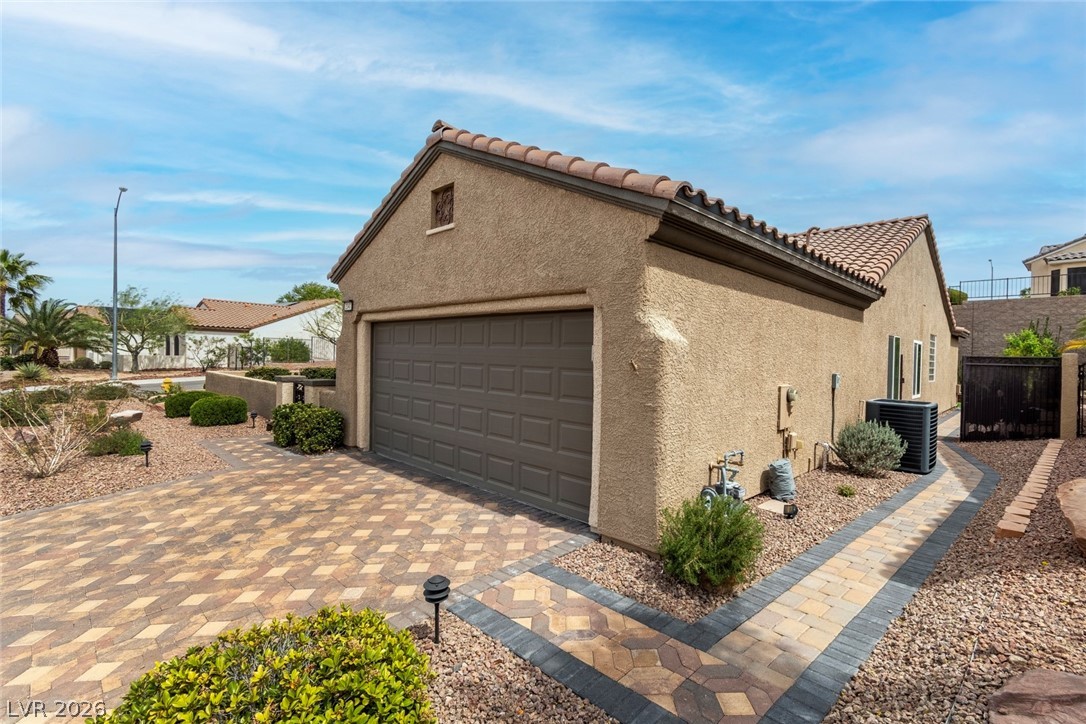 2040 Fort Halifax Street Henderson NV 89052