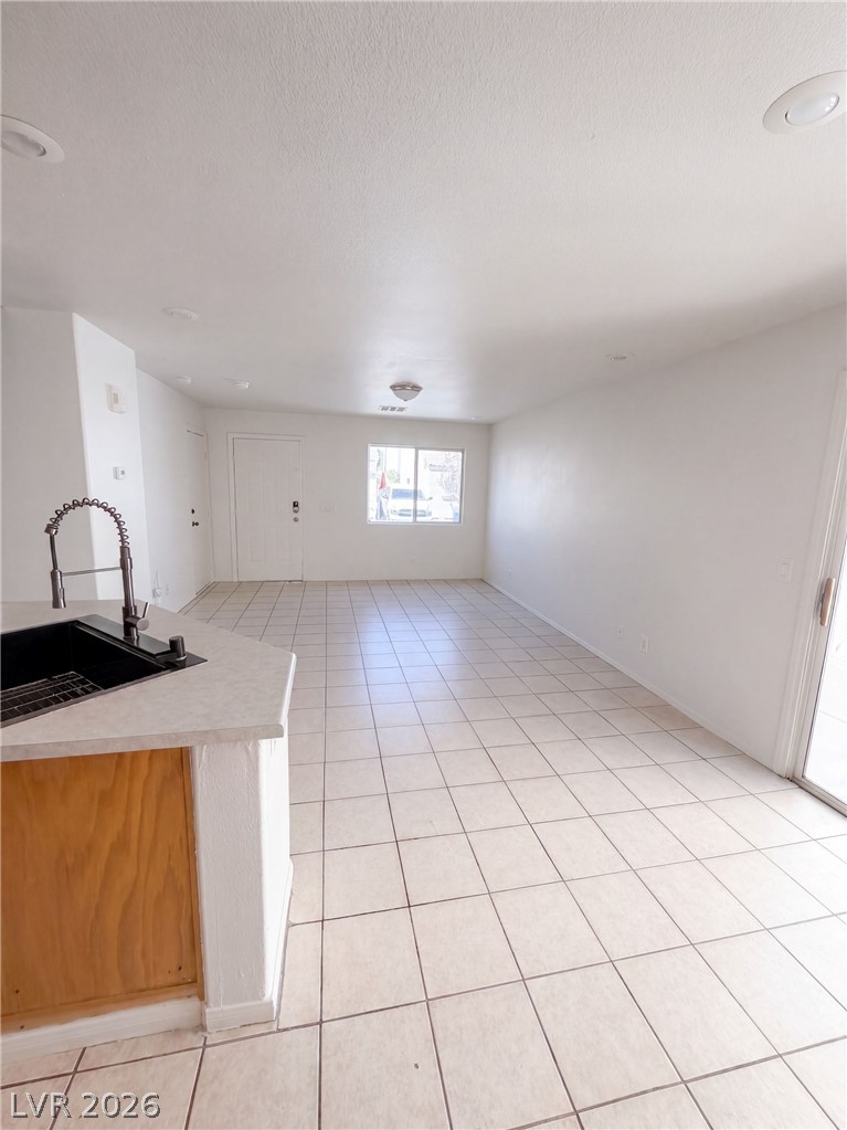 10040 Fragile Fields Street Las Vegas NV 89183
