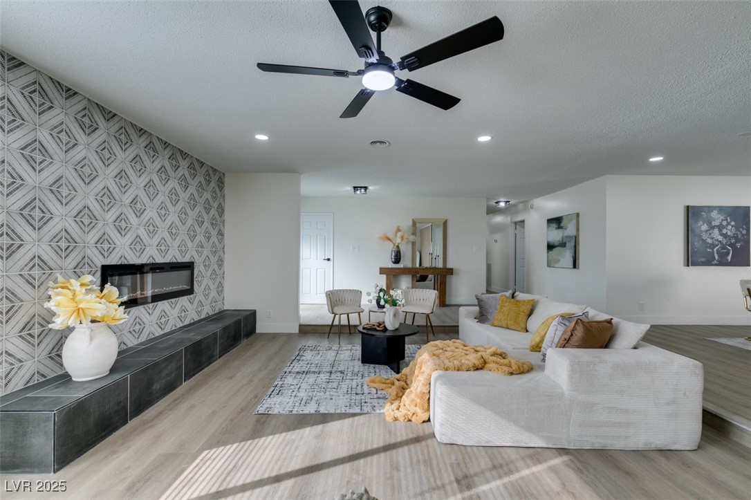 1698 Silver Mesa Way Las Vegas NV 89169