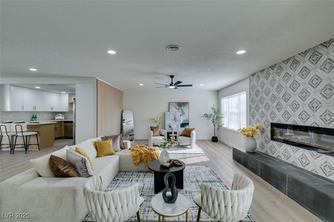 1698 Silver Mesa Way Las Vegas NV 89169