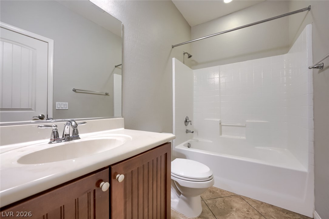 7038 Chestnut Valley Street Las Vegas NV 89166
