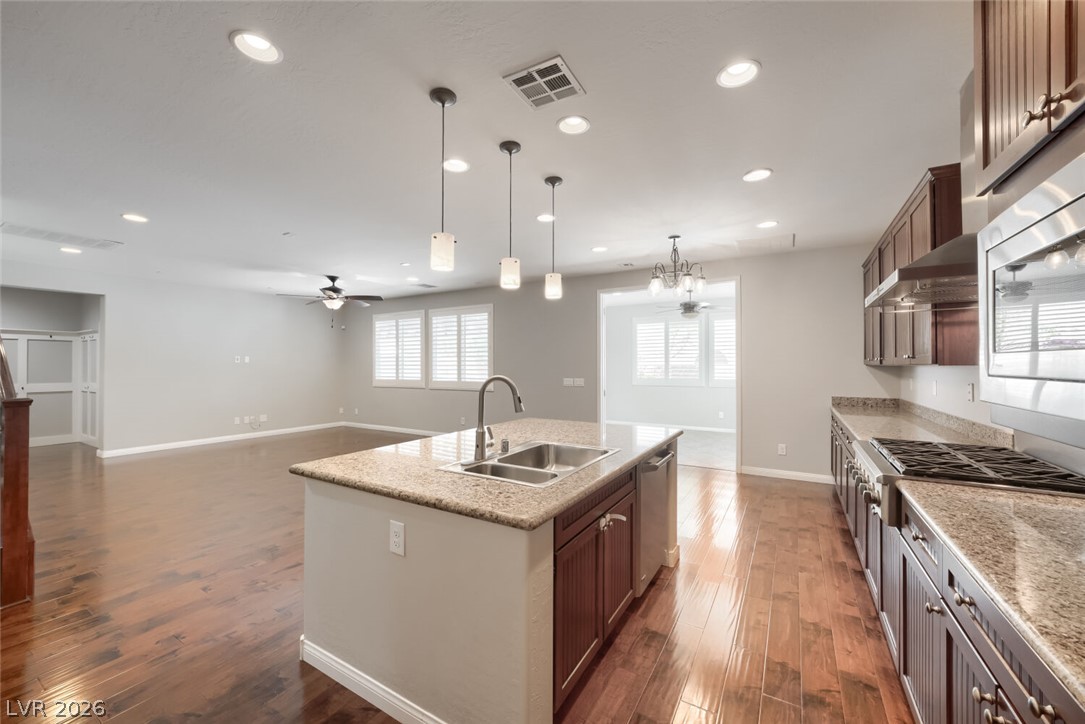 7038 Chestnut Valley Street Las Vegas NV 89166