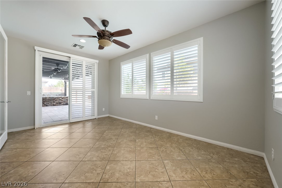 7038 Chestnut Valley Street Las Vegas NV 89166