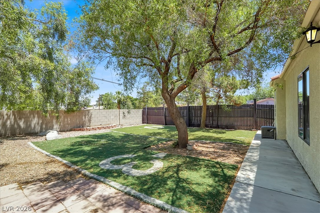 5008 Donnie Avenue Las Vegas NV 89130