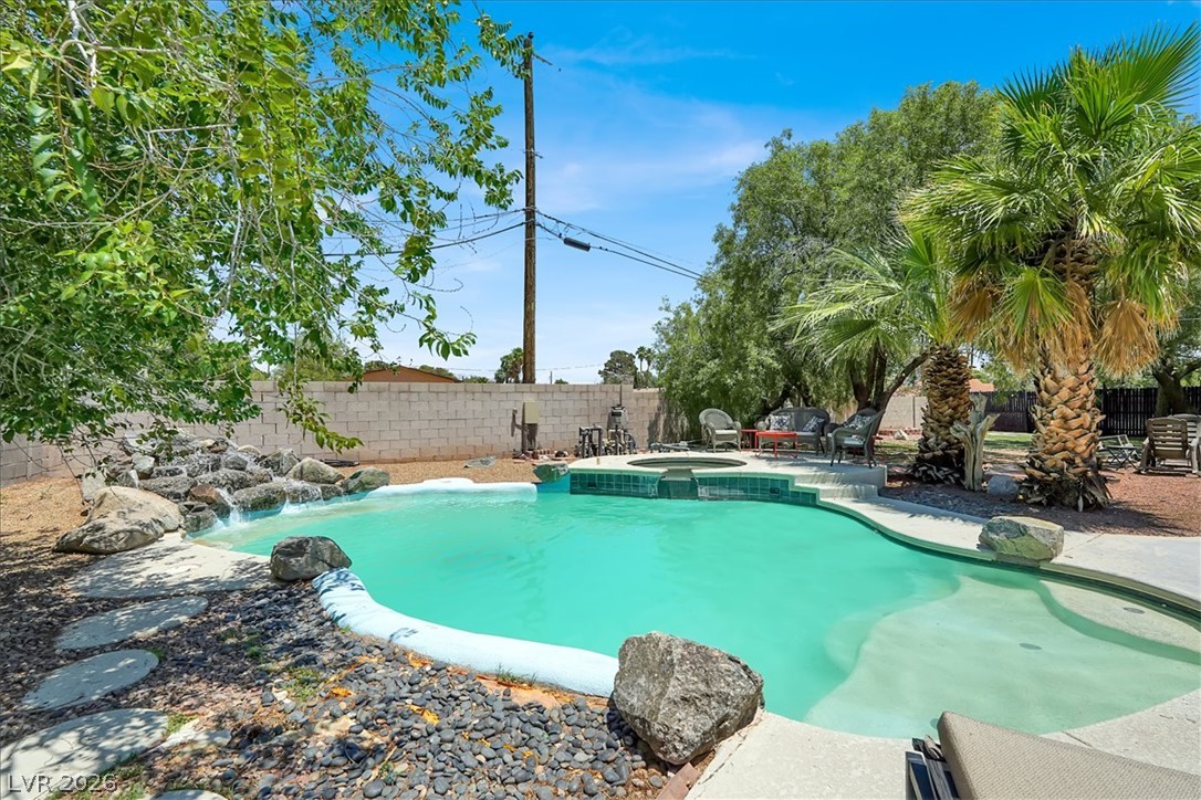 5008 Donnie Avenue Las Vegas NV 89130