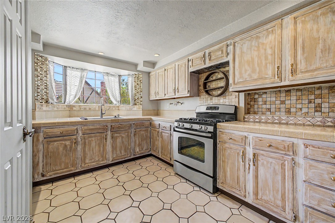 3979 Salisbury Place Las Vegas NV 89121