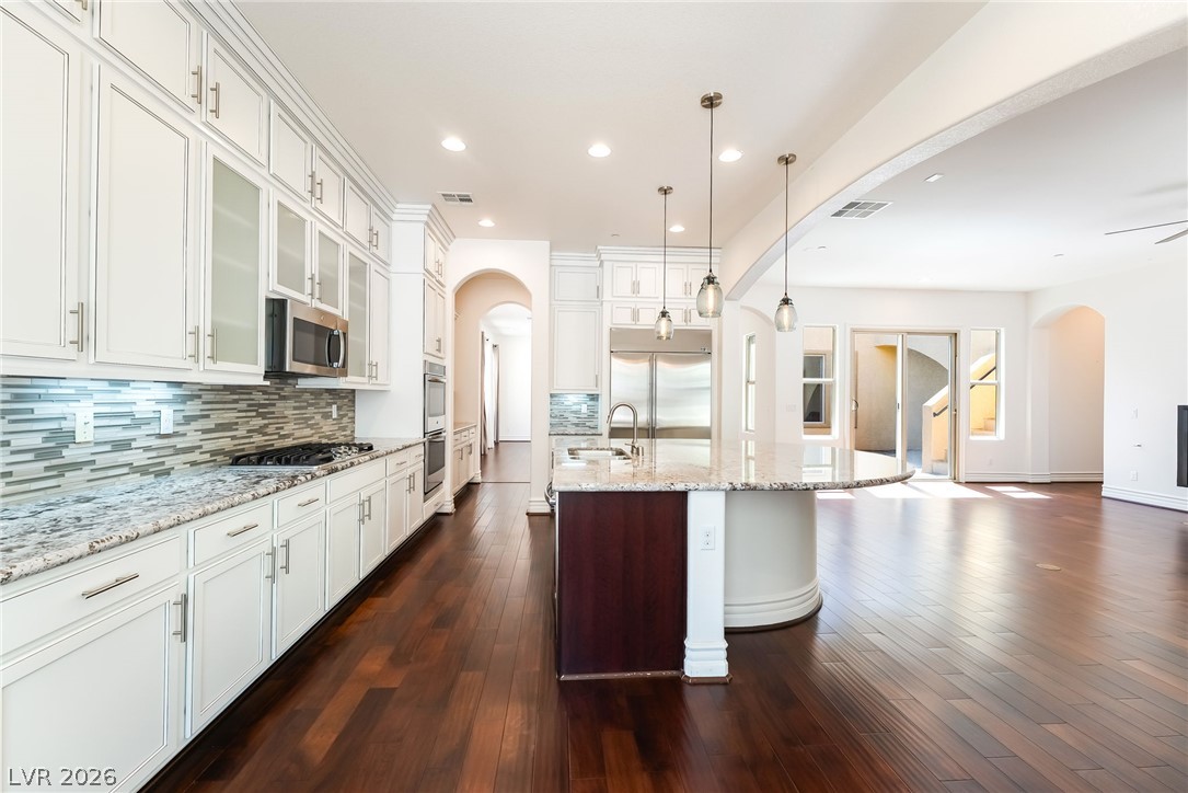 72 Rezzonico Drive Henderson NV 89011